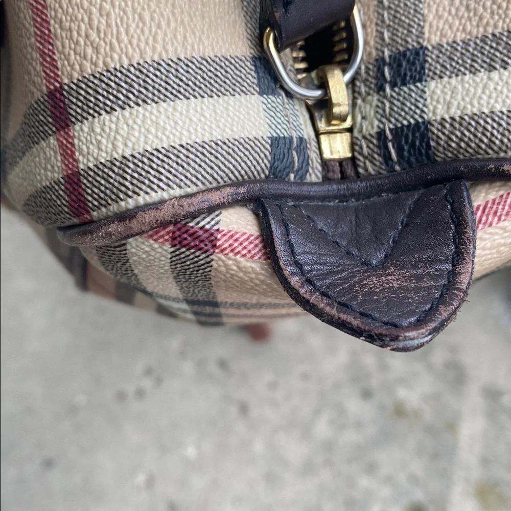 🤎100% Authentic Burberry Haymarket bowling bag🤎Chocolate Check Chester Satchel🤎 - Picture 15 of 16